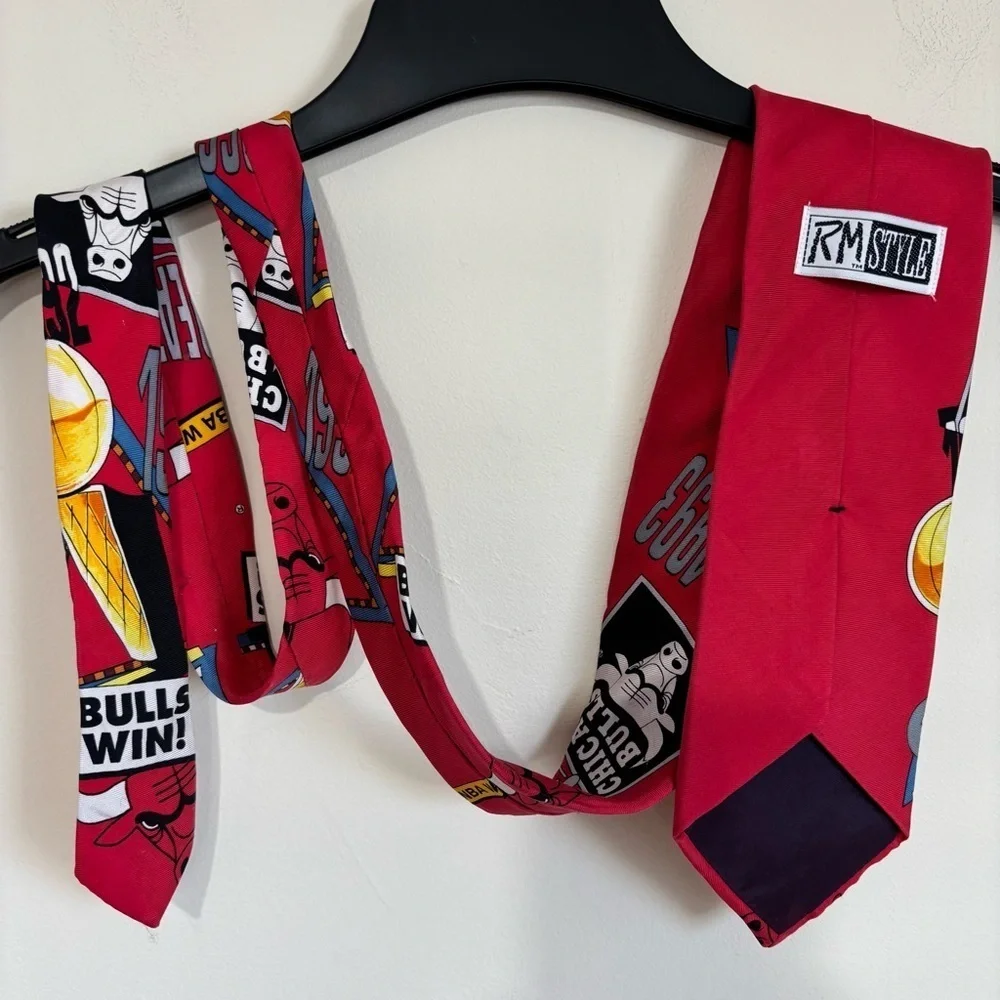 Rm Style Chicago Bulls NBA Red Silk Neck Tie 3 Peat Champions Vintage 1993 USA